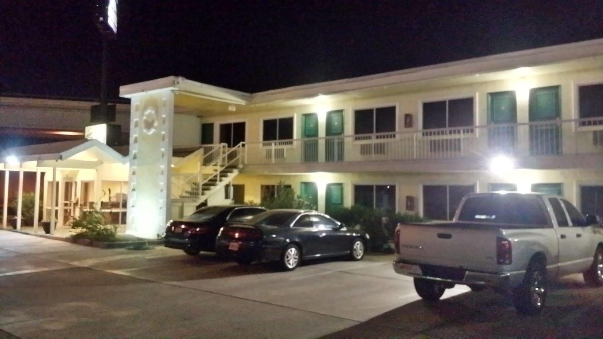 Desert Mirage Inn & Suites Needles Extérieur photo