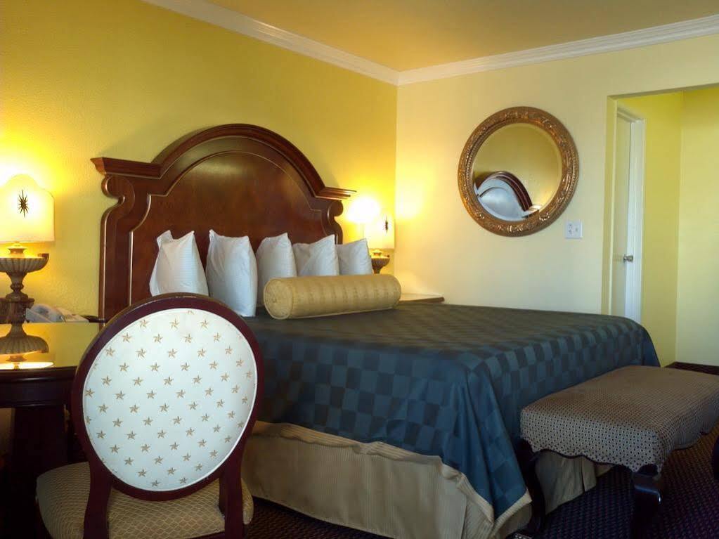 Desert Mirage Inn & Suites Needles Extérieur photo